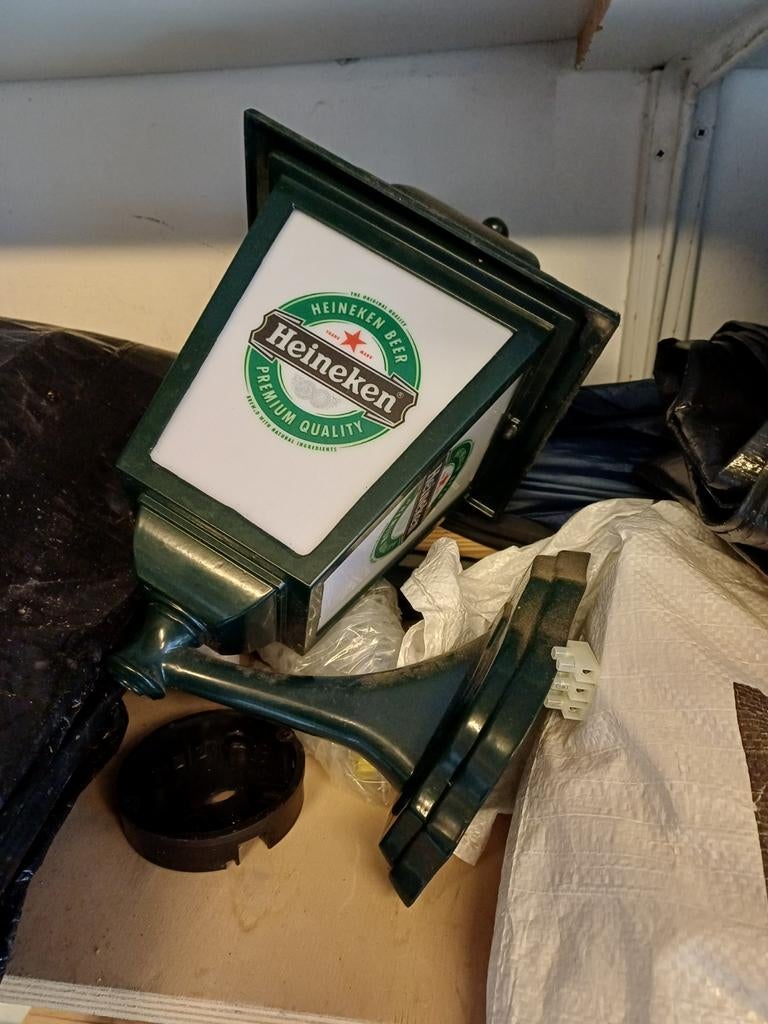 Te Koop mooie heineken lamp 50euro mancave#heineken#, Ophalen