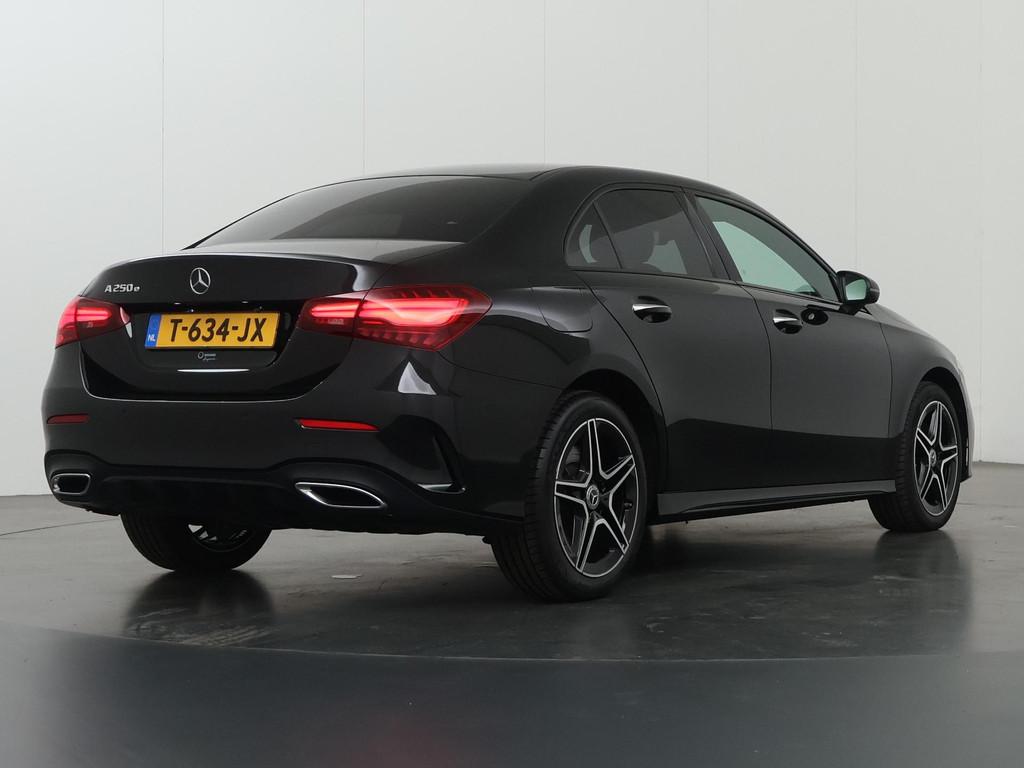 Mercedes-Benz A-klasse 250 e AMG Line | Night pakket | Stoel, Auto's, Stof, 4 cilinders, 16 kWh, Zwart