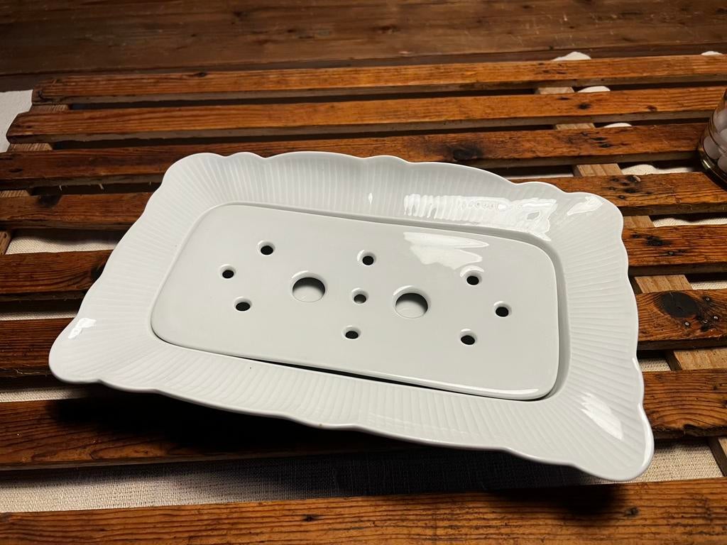 Franse witte aspergeschaal Pillevuyt met treef, Ophalen of Verzenden