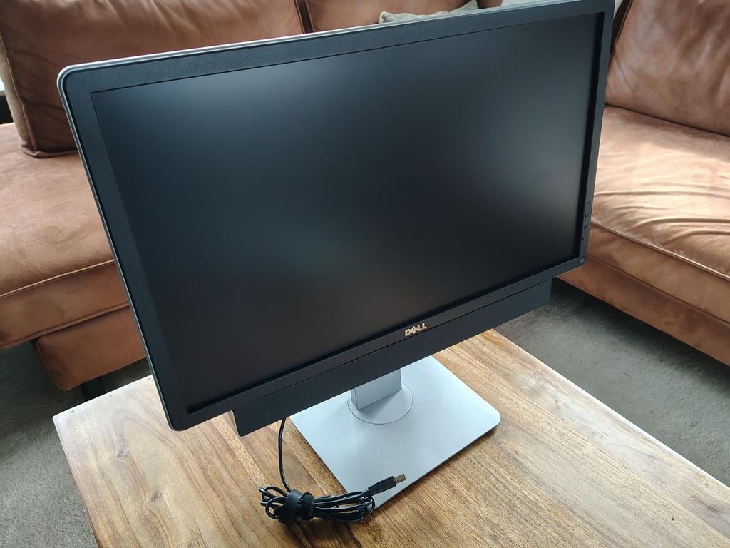 Dell Ultrasharp P2214H monitor (event. met soundbar AC511), Computers en Software, Monitoren, Ophalen, IPS, Full HD, Dell
