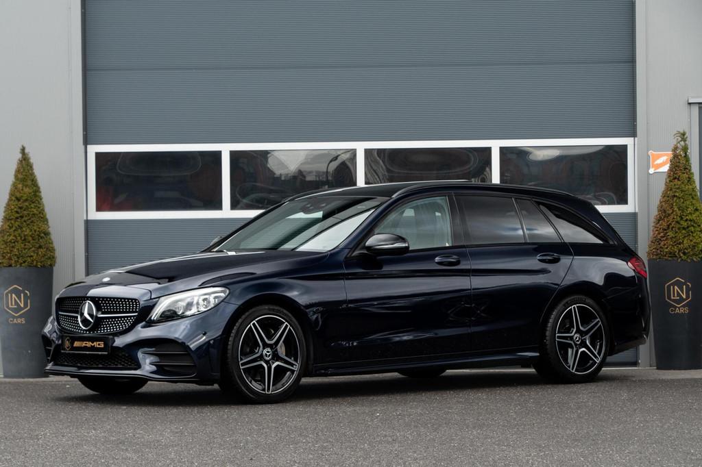 Mercedes C-klasse Estate 180 AMG|Camera|DAB|Sfeerverlichting, Automaat, Met garantie (alle), Blauw, C-Klasse