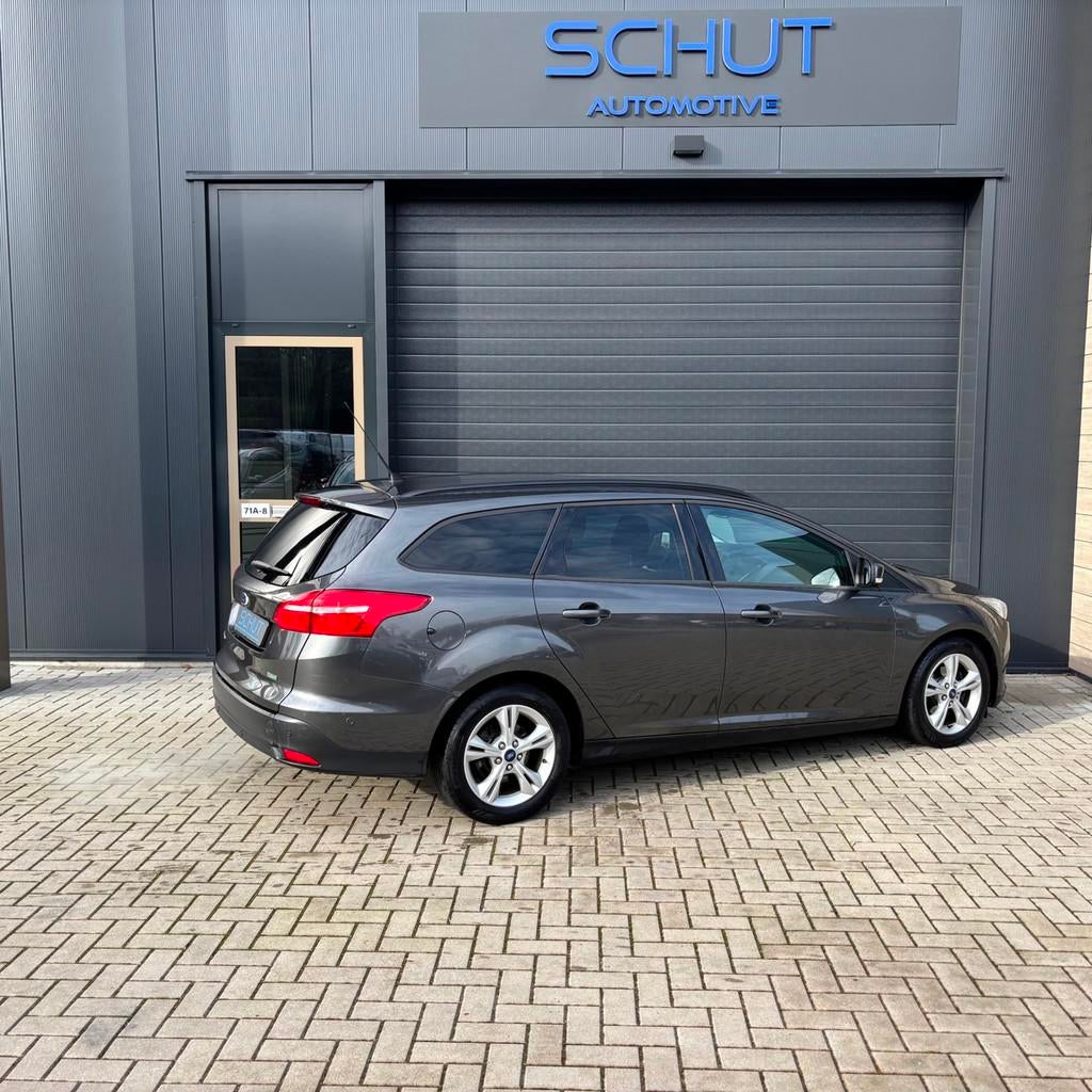 Ford Focus Wagon 125pk Titanium CRUISE CONTROL | CLIMA | NAV, Zwart, Origineel Nederlands, 3 cilinders, 999 cc
