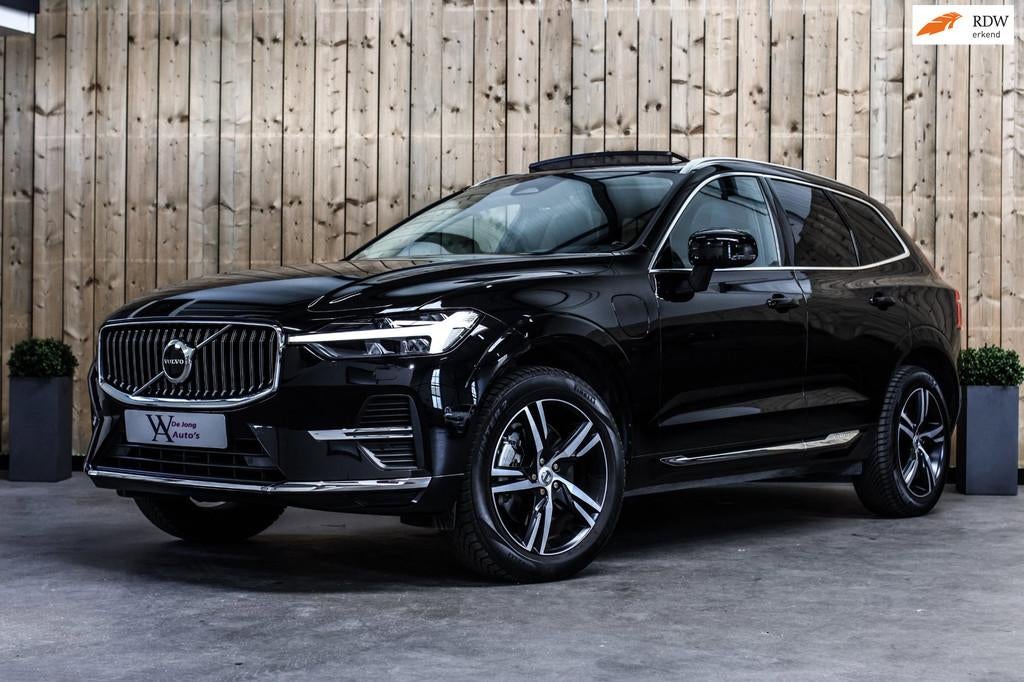 Volvo XC60 2.0 T6 Plug-in hybrid AWD Plus Bright *Pano*H/K*C, Gebruikt, 4 cilinders, 1969 cc, Zwart