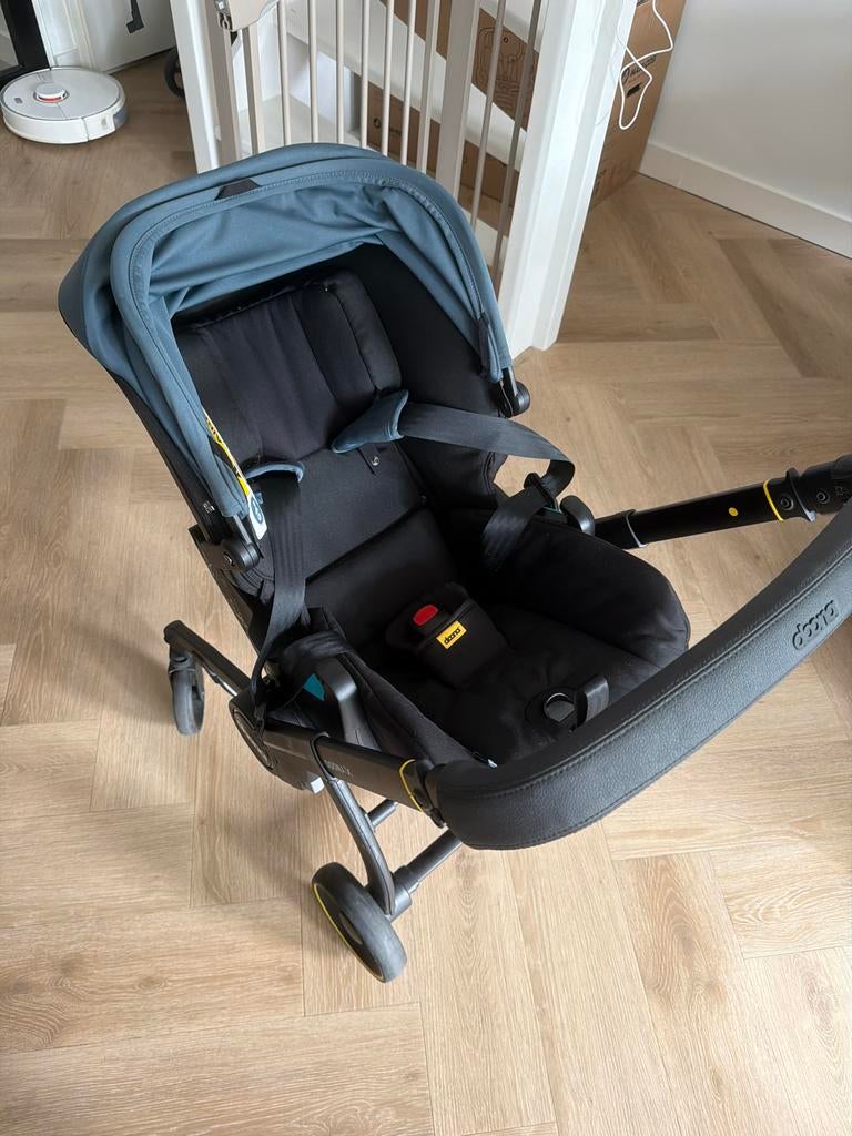 Doona X autostoel en kinderwagen 0-13 kg + accessoires, Ophalen, Zo goed als nieuw, 0 t/m 13 kg, Overige merken
