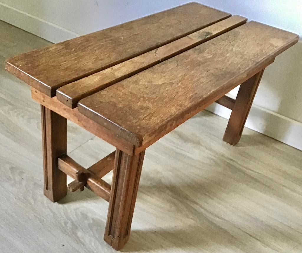 ANTIEK VOETENBANKJE / PLANTENTAFELTJE, Huis en Inrichting, Krukjes, Ophalen of Verzenden, Gebruikt, Hout