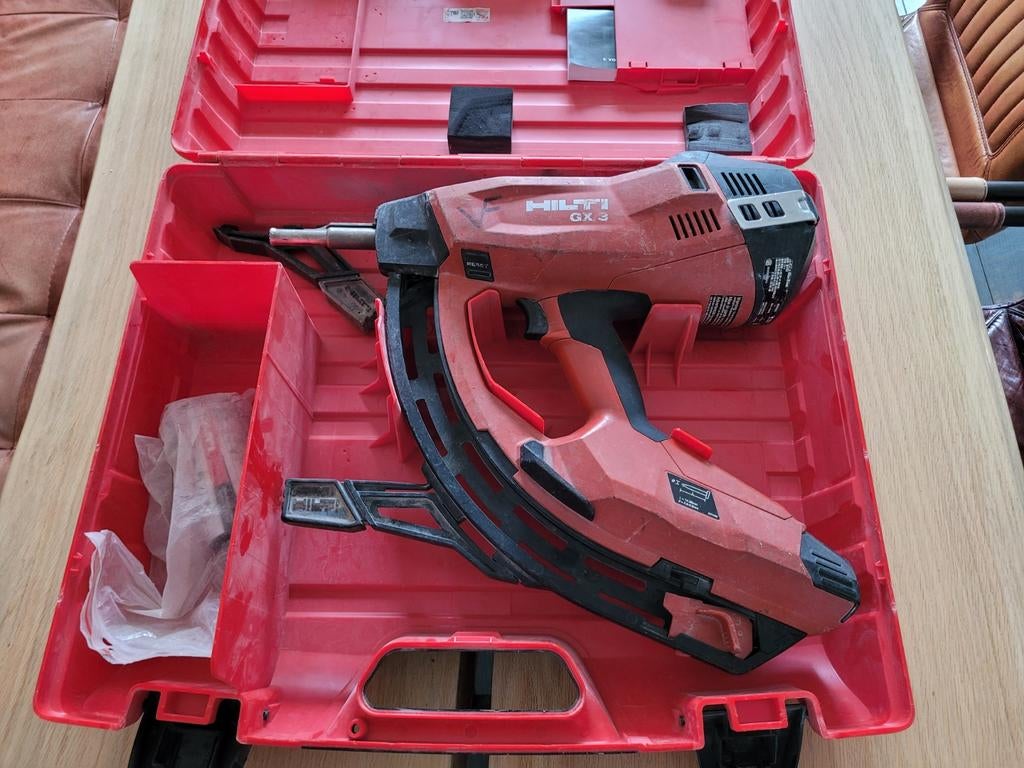 Hilti GX 3-ME Gasaangedreven Schiethamer (2 stuks), Ophalen