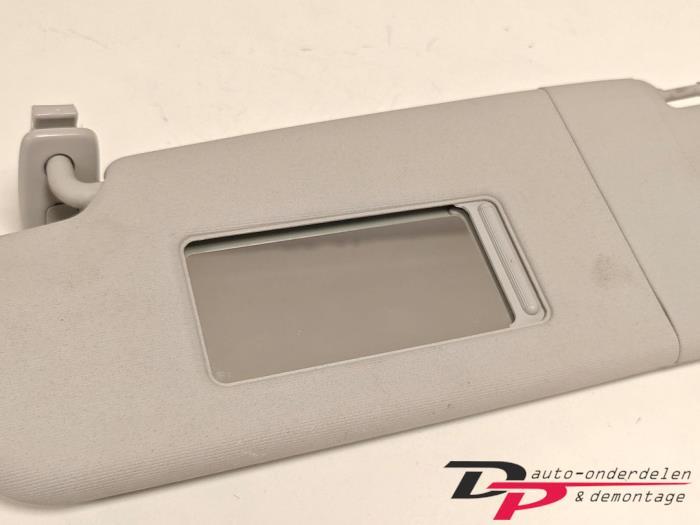 Zonneklep van een Volkswagen Golf, Gebruikt, -, Volkswagen, -