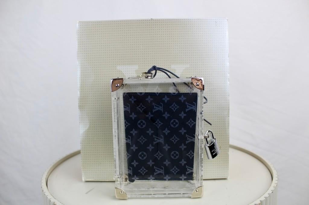 Louis Vuitton Love Message Case - 1096, Zwart, Ophalen of Verzenden, Zo goed als nieuw, Lv