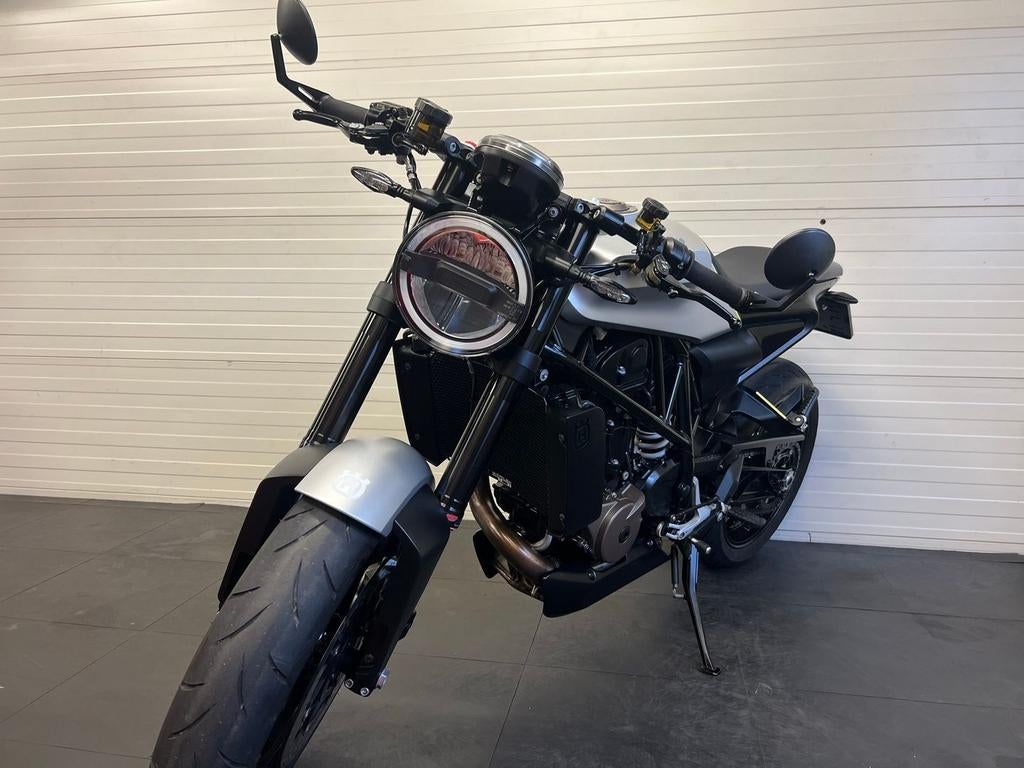 Gave en unieke Husqvarna Vitpilen 701! - foto 3