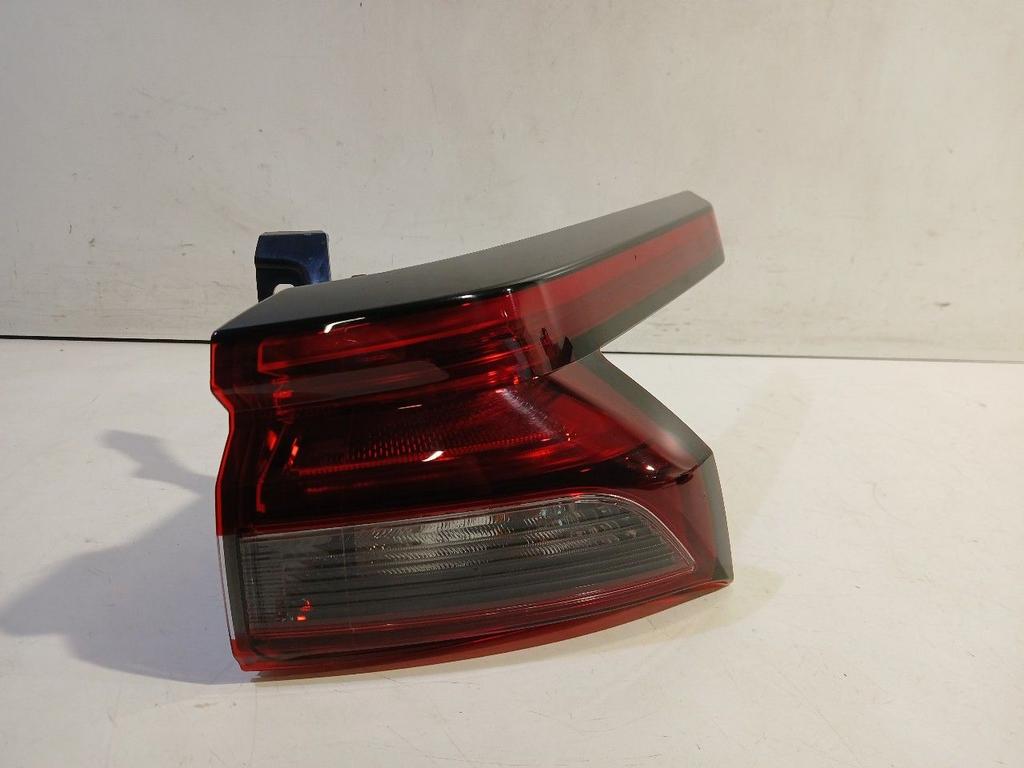 Achterlicht carrosserie rechts Nissan Qashqai, Onderdelen@venauto.nl, Van der Ven Autorecycling B.V., Gebruikt, Ettenseweg 76, 4706 PB Roosendaal, The Netherlands