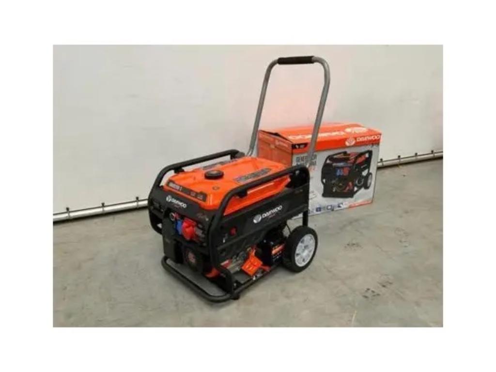 Daewoo GDAX9250-3 Stroomgenerator, Doe-het-zelf en Verbouw, Aggregaten, Nieuw, Benzine, Ophalen