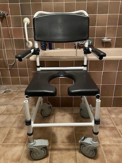 Verrijdbare douchestoel, Diversen, Ophalen, Gebruikt