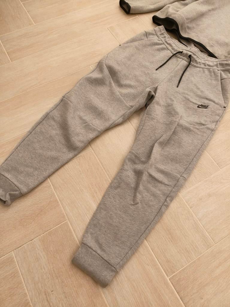 Nike Tech Fleece Trainingspak Jogger Hoodie Maat M, Kleding | Heren, Ophalen of Verzenden, Zo goed als nieuw, Maat 46 (S) of kleiner