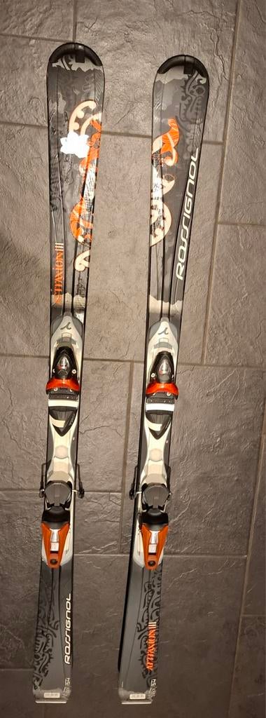 Rossignol Ski's met Stokken, Sport en Fitness, Skiën en Langlaufen, Ophalen, 140 tot 160 cm, Gebruikt, Stokken