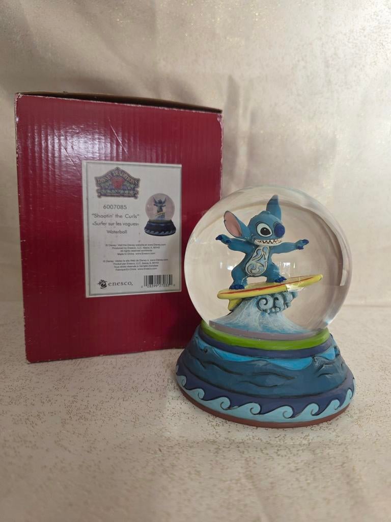 Disney Traditions Stitch Sneeuwbol, Verzamelen, Disney, Zo goed als nieuw, Beeldje of Figuurtje, Overige figuren, Ophalen of Verzenden