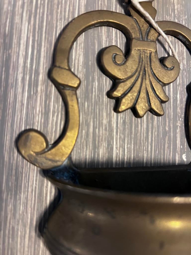 Antiek Bronzen Wijwatervat, Antiek en Kunst, Ophalen of Verzenden