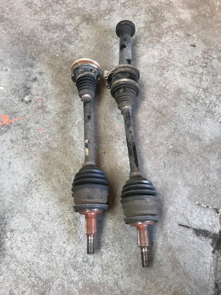 Volkswagen T5 aandrijfassen 2.5, Auto-onderdelen, Transmissie en Toebehoren, Ophalen of Verzenden, Gebruikt, Volkswagen
