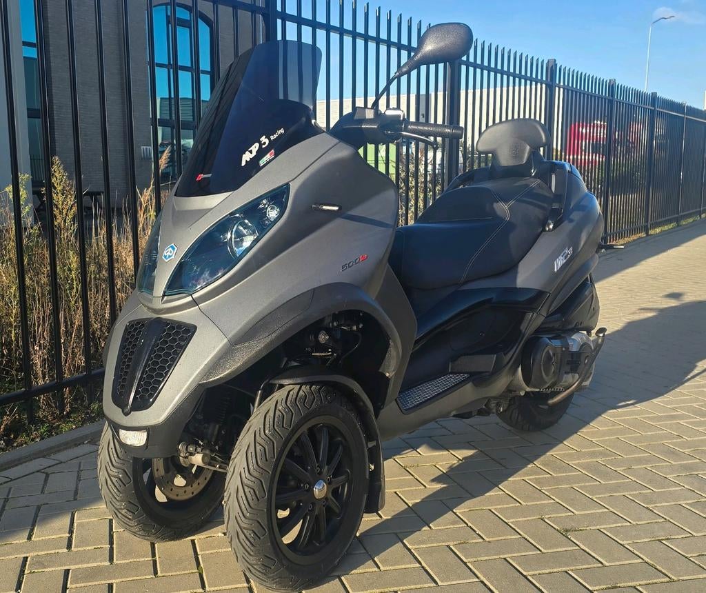 Piaggio MP3 500cc – Te berijden met een autorijbewijs (B), Ophalen