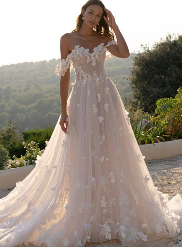 Nieuwe blush kleur trouwjurk! Direct leverbaar, Ophalen, Zo goed als nieuw, Roze, Trouwjurk