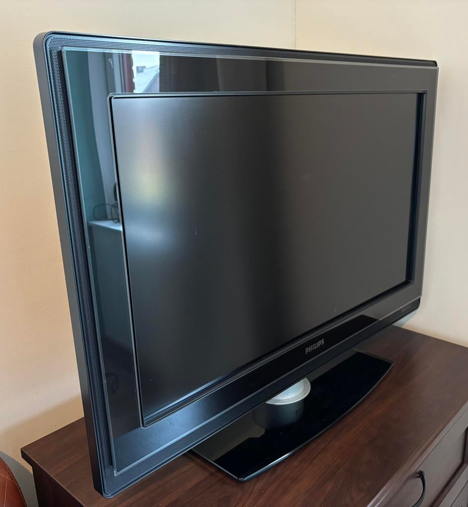 TV Philips // 32”, Ophalen, Zo goed als nieuw, 50 Hz, Philips