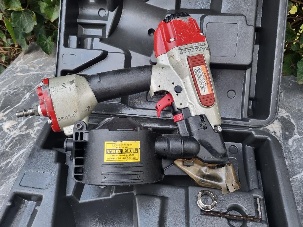Bolkop Nagel tacker MAX CN452s, Doe-het-zelf en Verbouw, Gereedschap | Handgereedschap, Zo goed als nieuw, Ophalen of Verzenden