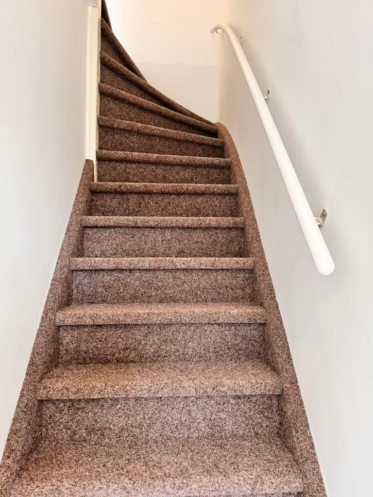 Trapstoffering Projecttapijt, Huis en Inrichting, Stoffering | Vloerbedekking, Ophalen, Zo goed als nieuw, Minder dan 10 m², Tapijt