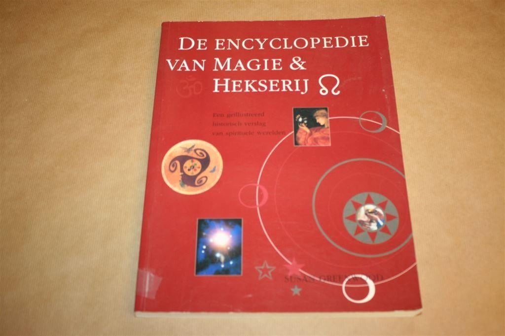 De Encyclopedie van Mage & Hekserij, Boeken, Ophalen of Verzenden, Zo goed als nieuw, Overige onderwerpen, Achtergrond en Informatie