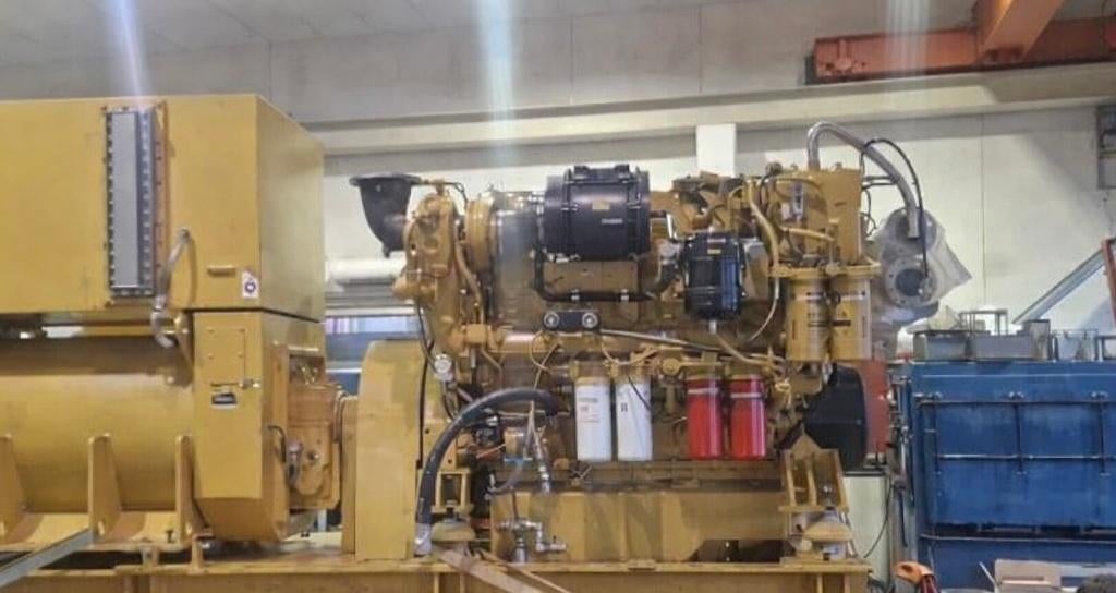 Caterpillar C 32, Ophalen of Verzenden, Gebruikt, 30 kVA of meer, Dieselolie