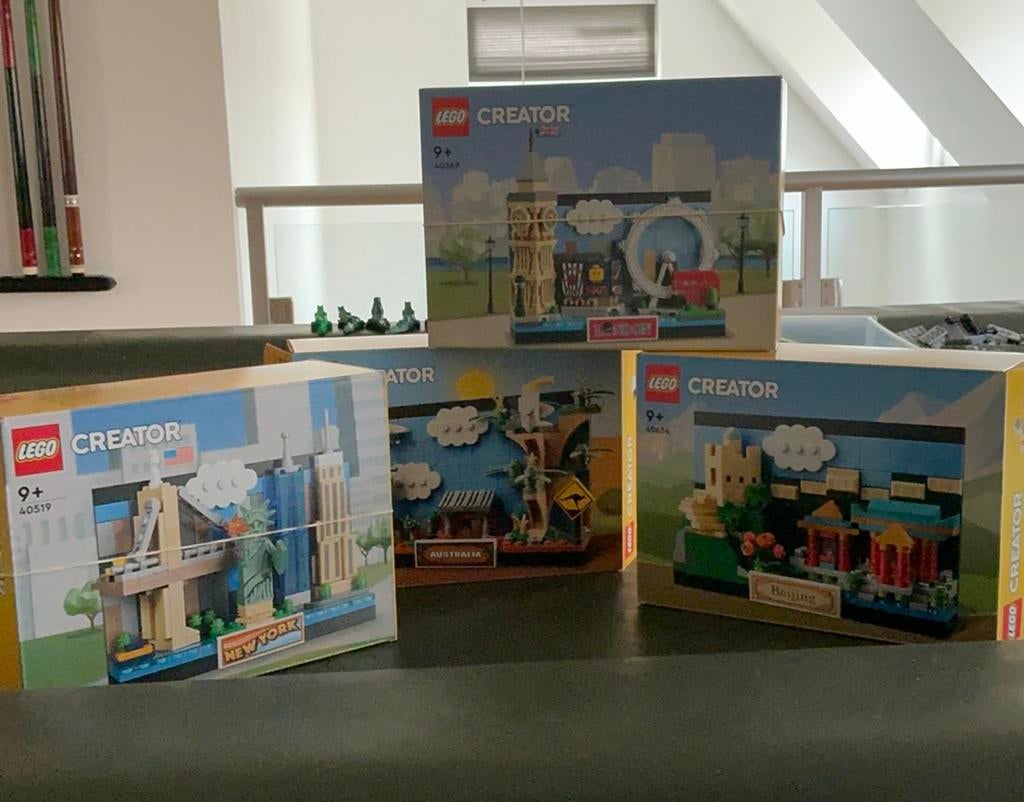 Lego postcard. 40519. 40569. 40651, 40654, Kinderen en Baby's, Speelgoed | Duplo en Lego, Ophalen of Verzenden