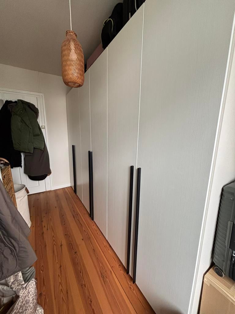 Grote kledingkast, Ophalen, Overige materialen, Met deur(en), 200 cm of meer