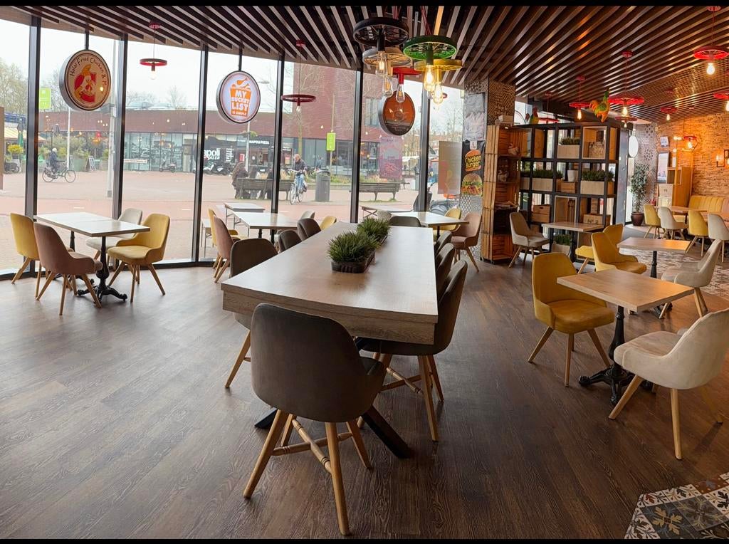 Complete inventaris meubilair restaurant, Ophalen of Verzenden