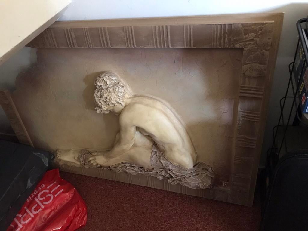 Kunst in reliëf badende vrouw Romeinse stijl, Ophalen