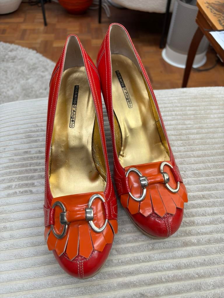 Vintage  lakschoenen maat 40, Ophalen of Verzenden, Zo goed als nieuw, Rood, Sneakers of Gympen