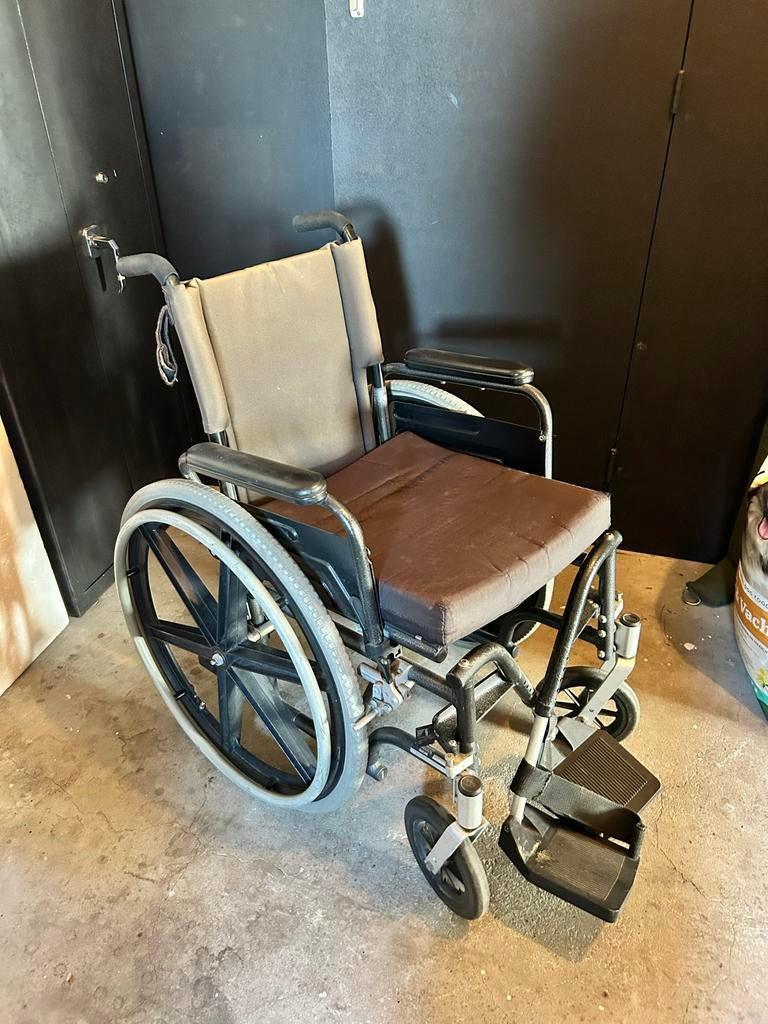 MOET WEG - rolstoel, Ophalen of Verzenden, Inklapbaar, Gebruikt, Duwrolstoel