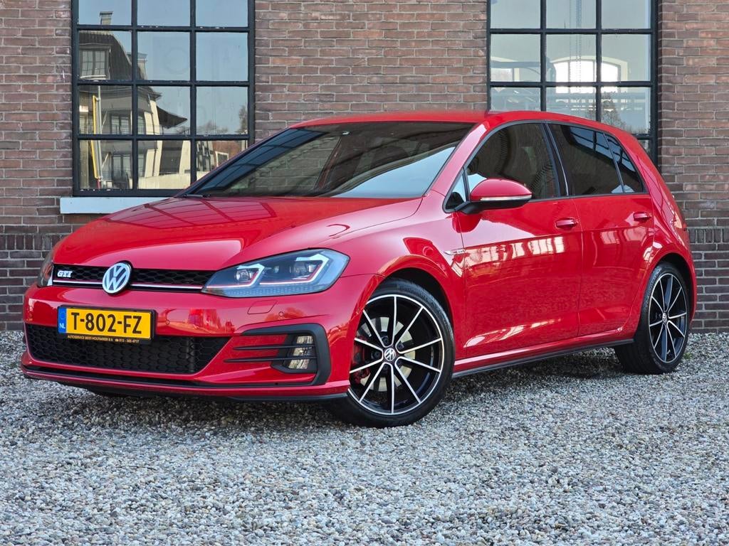 Volkswagen Golf 7.5 2.0 TSI 230pk 2018 TornadoRed/TCR, Stof, 4 cilinders, 1984 cc, Bedrijf