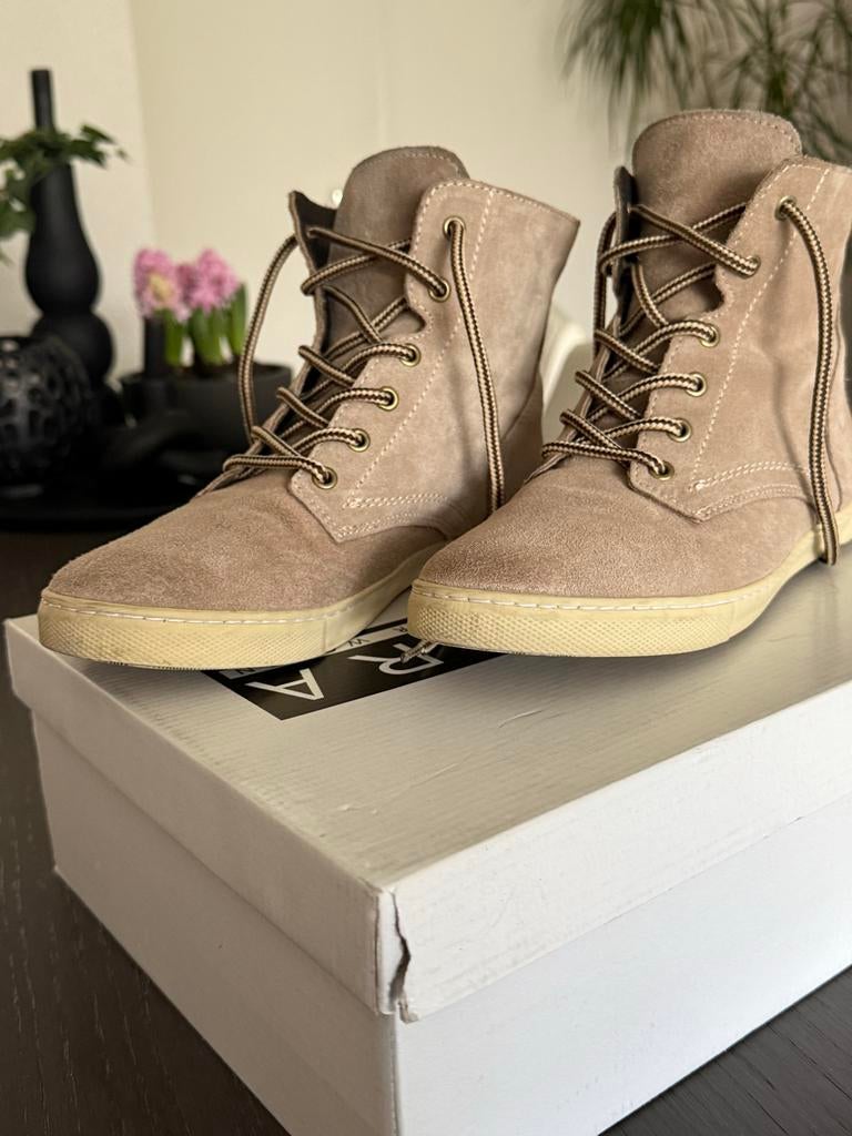 Nieuwe Mezura boots - Maat 38, Kleding | Dames, Schoenen, Beige, Lage of Enkellaarzen, Nieuw, Ophalen of Verzenden