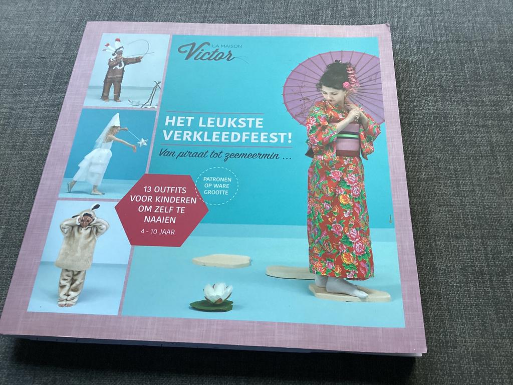 Het leukste verkleedfeest La Maison Victor, Ophalen of Verzenden, Zo goed als nieuw, Vrouw, Overige merken
