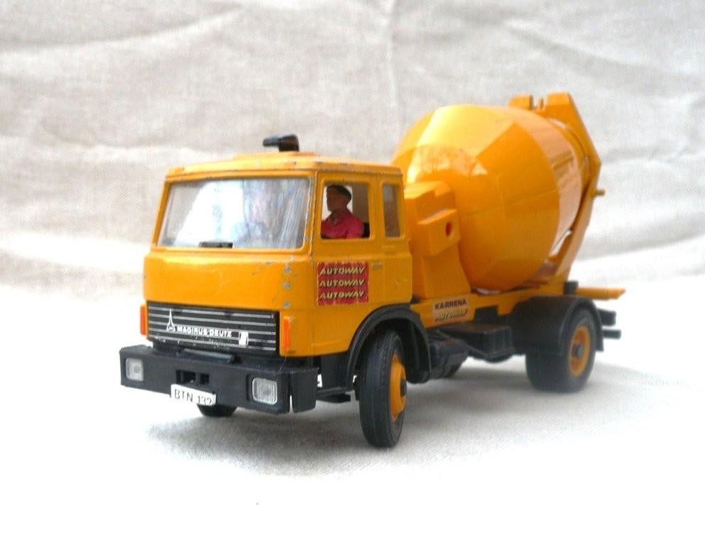 Britains Magirus Deutz betonmixer. 1/32., Hobby en Vrije tijd, Modelauto's | 1:32, Ophalen of Verzenden, Gebruikt, Bus of Vrachtwagen