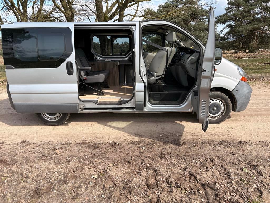 Renault Trafic buscamper zelfbouw, Caravans en Kamperen, Campers, Overige merken, Dakluik, Tot en met 2, Particulier