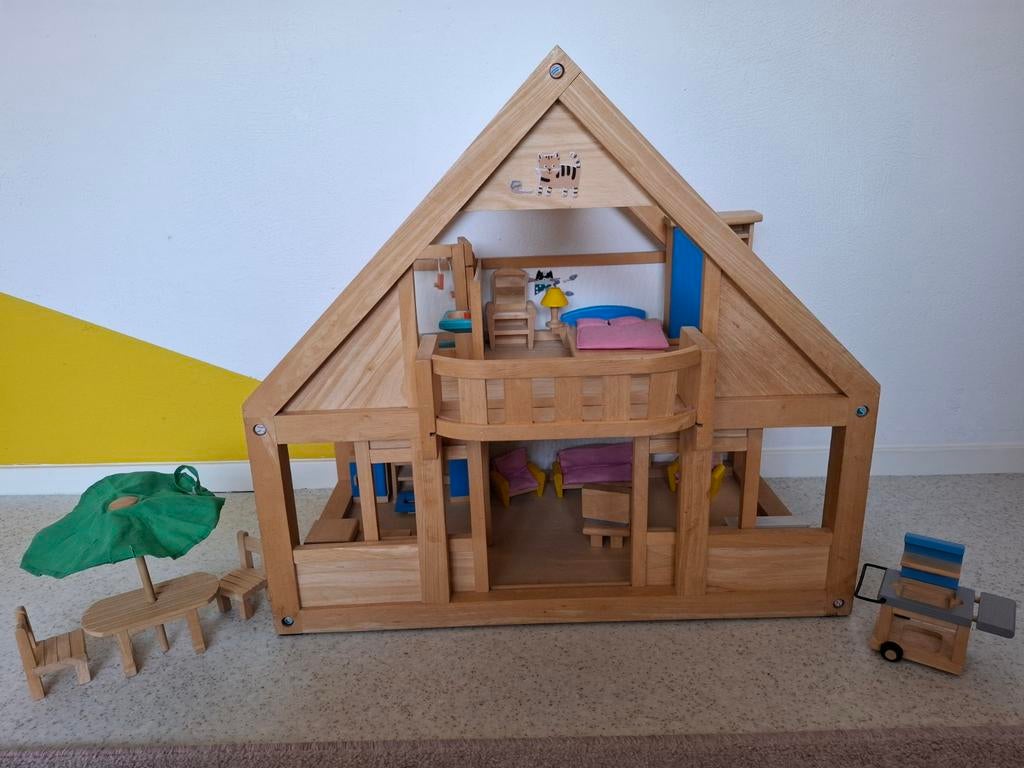 Mooi groot houten poppenhuis, Kinderen en Baby's, Speelgoed | Poppenhuizen, Ophalen, Zo goed als nieuw, Poppenhuis
