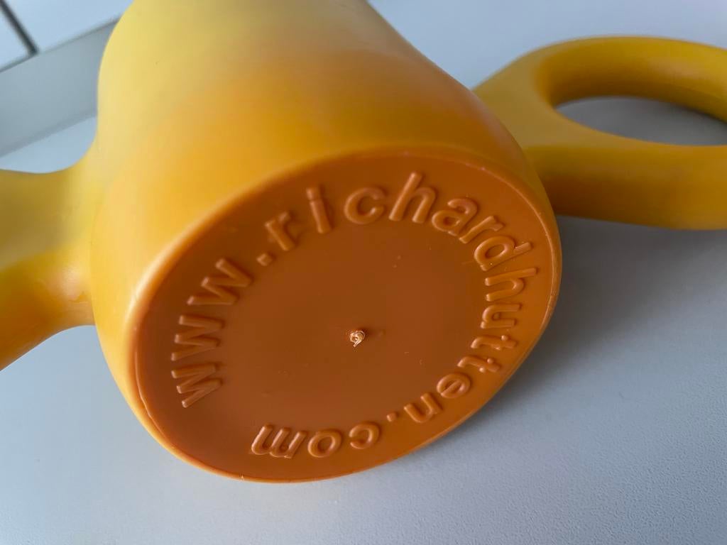 Oorbeker Richard Hutten - Oranje Design Mok, Antiek en Kunst, Ophalen of Verzenden