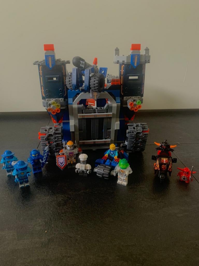 Lego Nexo Knights Fortrex 70317 - Niet helemaal compleet, Ophalen of Verzenden