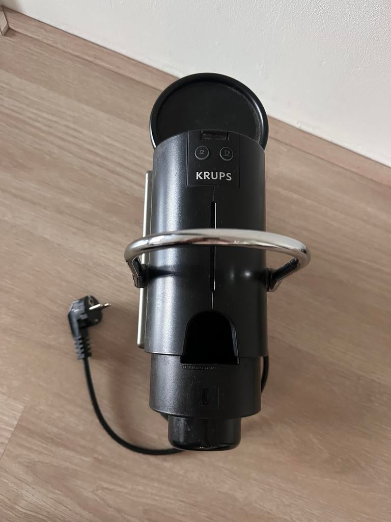 Nespresso koffiezet apparaat Krups, Witgoed en Apparatuur, Koffiezetapparaten, Ophalen, Zo goed als nieuw, Espresso apparaat