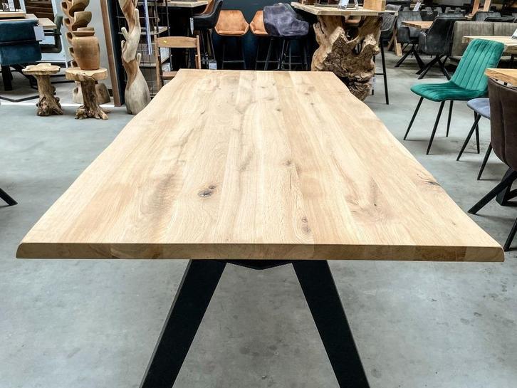 Eettafel - Eiken tafelblad - Tafelblad boomkant - 40 mm dik, Niet ingevuld, Vijf personen of meer, Rechthoekig, Niet ingevuld