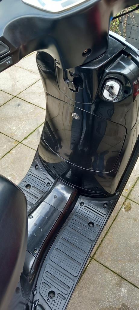 Riva scooter, Fietsen en Brommers, Ophalen of Verzenden, Zo goed als nieuw, Benzine, Overige merken