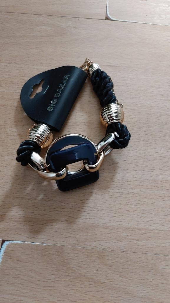 Te koop  nieuwe armband, Ophalen of Verzenden, Nieuw, Zilver