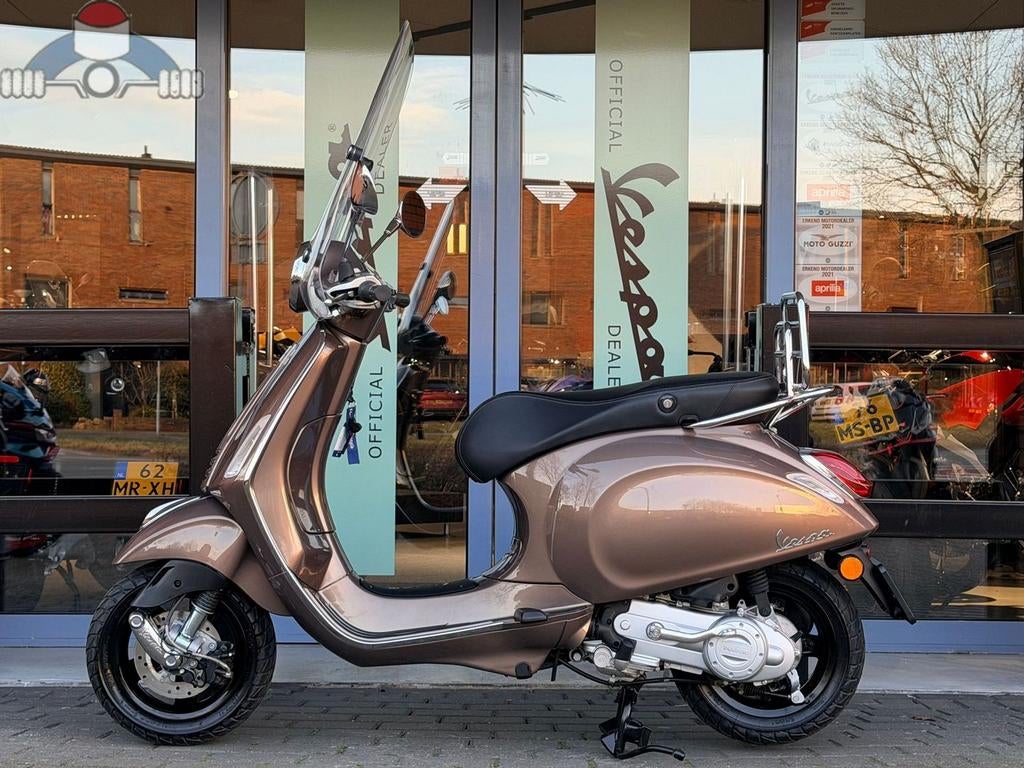 Vespa Primavera Marone bruin 1946 km 09-2014 1e eig. 25km, Ophalen, Overige modellen, Onbekend, Zo goed als nieuw