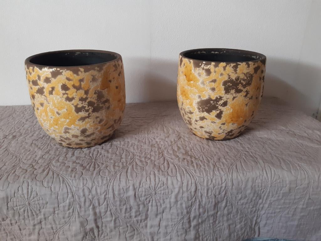 2 MOOIE STENEN BLOEMPOTTEN, Ophalen, Halfschaduw, Minder dan 100 cm