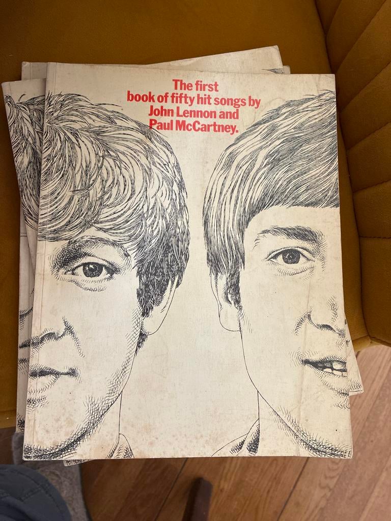 Beatles Bladmuziek - The First Book of Fifty Hit Songs, Ophalen of Verzenden, Artiest of Componist, Populair, Gitaar