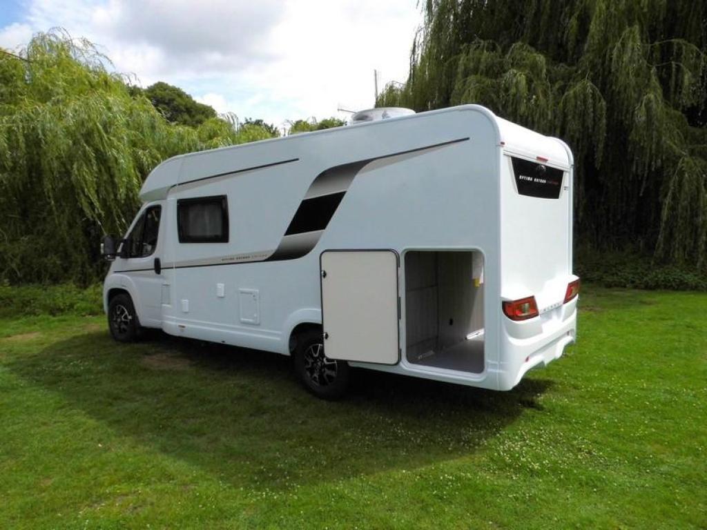 Hobby On Tour Edition 65 GE +140PK +NAVI +TV +CAMERA, Chemisch toilet, Ringverwarming, Hobby, Tot en met 2